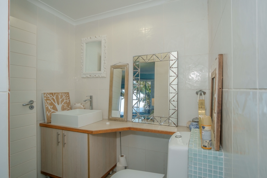 4 Bedroom Property for Sale in Misty Cliffs Western Cape